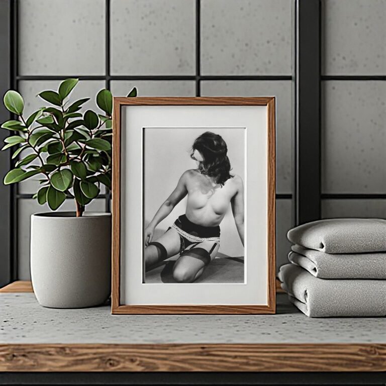 Pin-Up & Glamour Side-turned Standing Glamour Pose with Clean Studio Framing 4x6 Photo Print