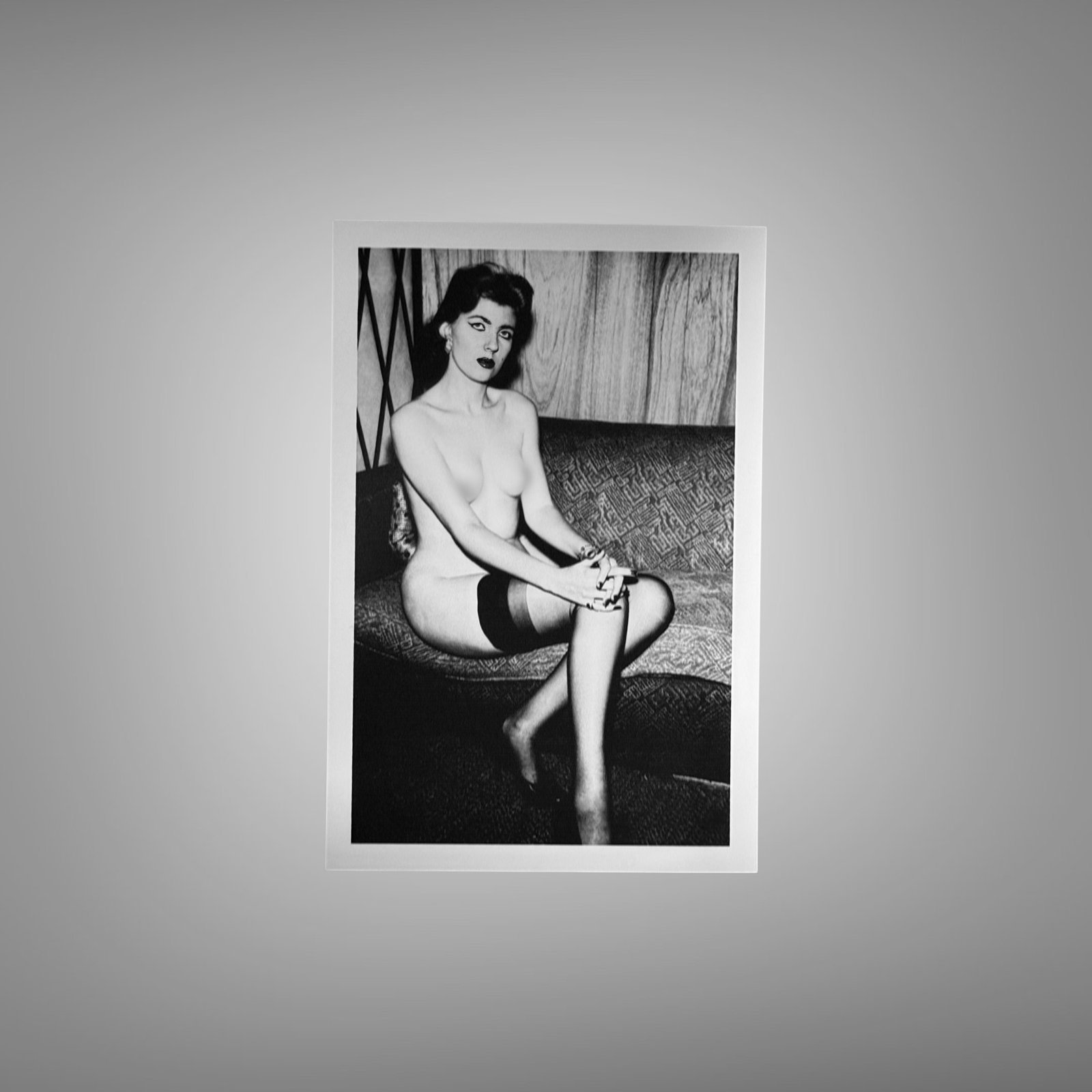 Pin-Up & Glamour Reclining Chaise Glamour Portrait with Classic Glamour Styling, Studio Poise, and 4x6 Photo Print