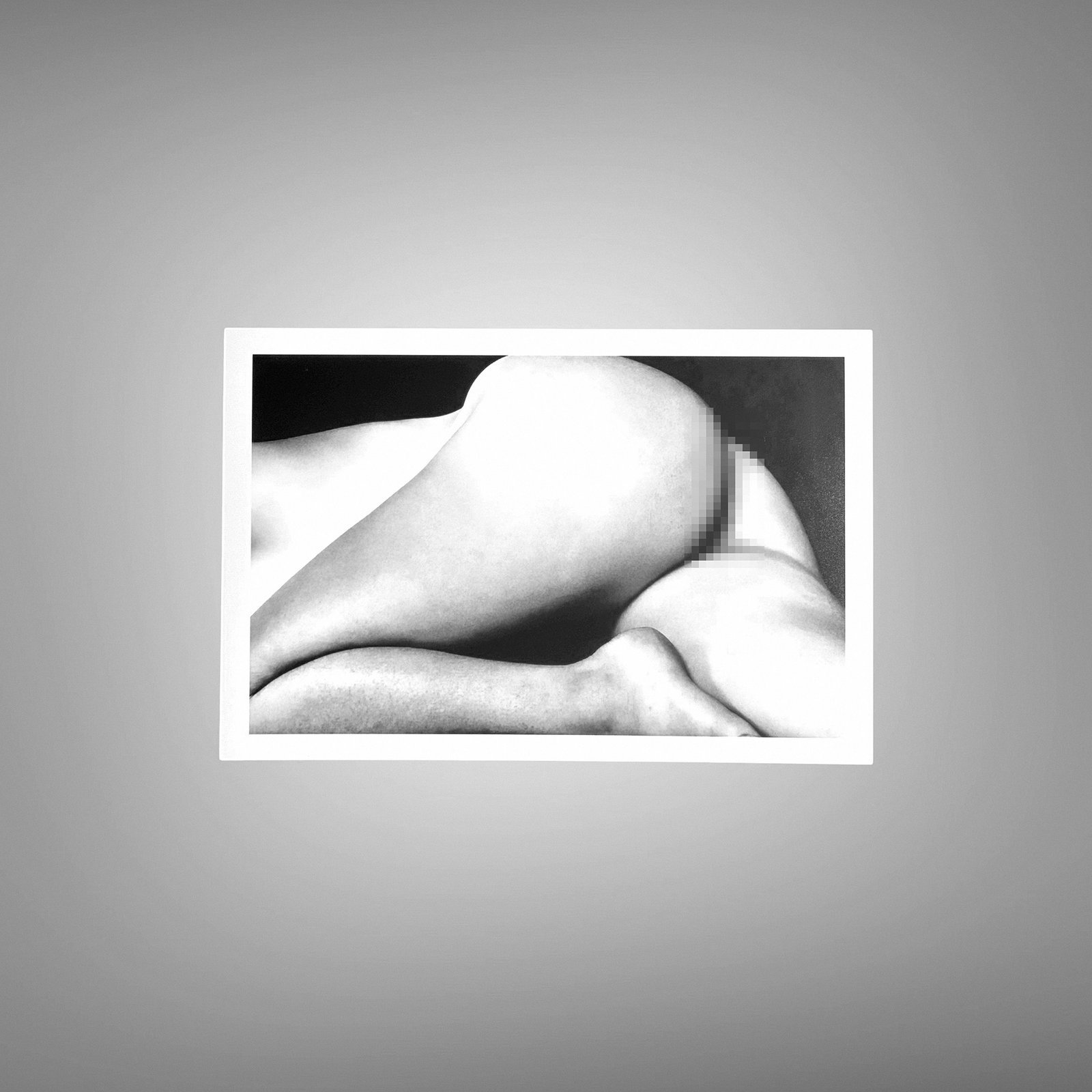 Figure Studies Close Cropped Curves Figure Study with Cropped Form, Soft Shadow, and Art-photo Balance 4x6 Photo Print