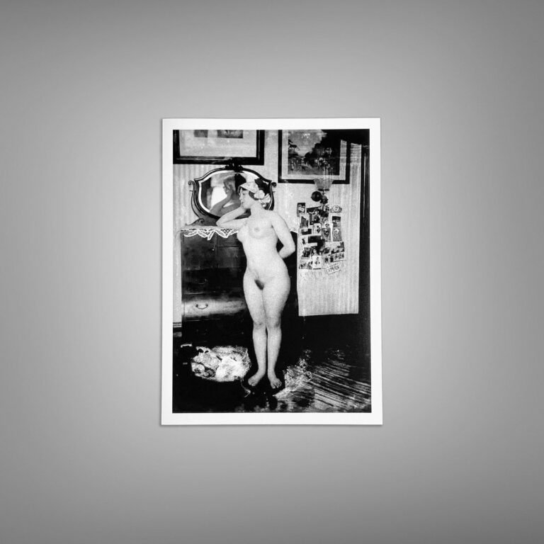 Pin-Up & Glamour Vintage Pin-Up Graphic Color Pose with Classic Glamour Styling, Studio Poise, and 5x7 Photo Print